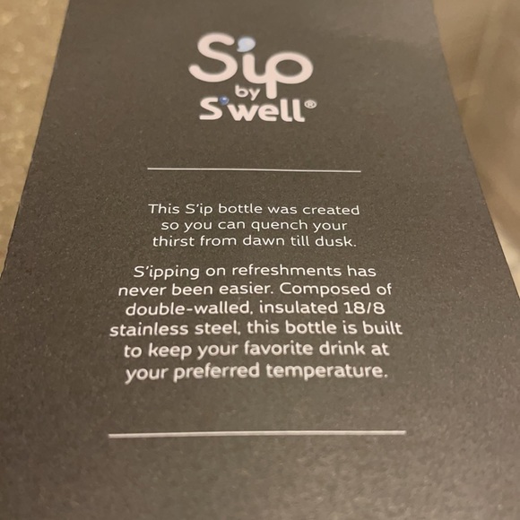 Gift ready Water Bottle for Hydration - NWT Gift Quality Purple Swell💦 - Picture 8 of 10